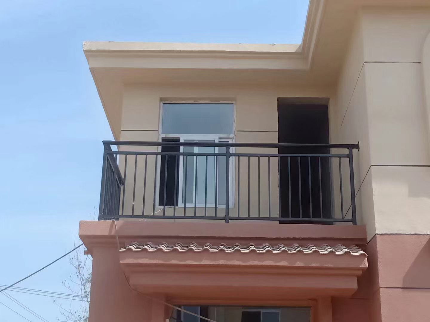 阳台护栏怎么提高抗风能力
